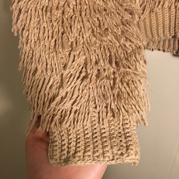 SOLD✖️Vintage Hand-Made Shag Sweater - Picture 4 of 4